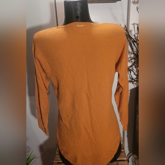 Michael Kors Golden Yellow Long Sleeve Top M - Picture 7 of 7